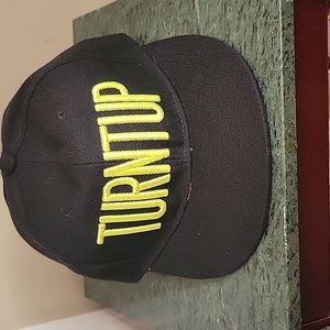 NWOT Turn It Up Adjustable Blk & Neon Yellow Green Hat